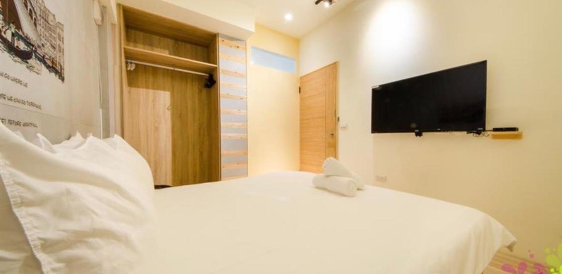 小黑琵416輕旅 Little Happy Hostel Tainan Exterior photo