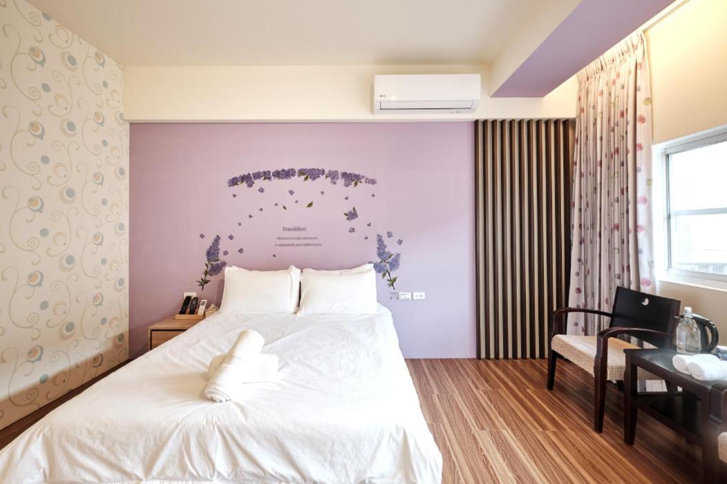 小黑琵416輕旅 Little Happy Hostel Tainan Exterior photo